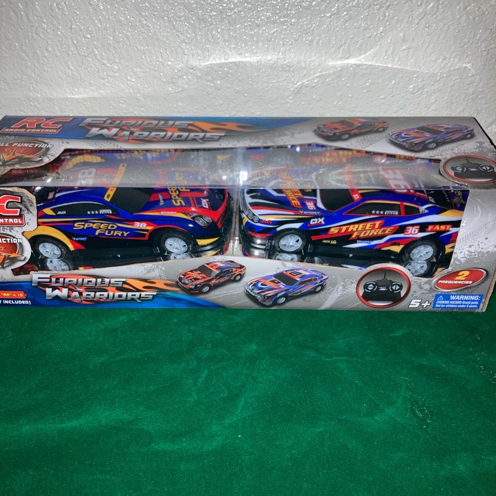 Remote Control Car Set - Picture 12 of 12